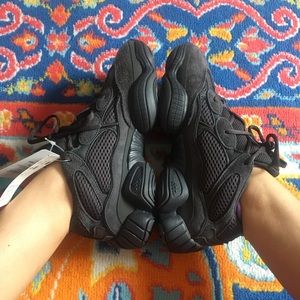 Yezzy 500 Utility Black
